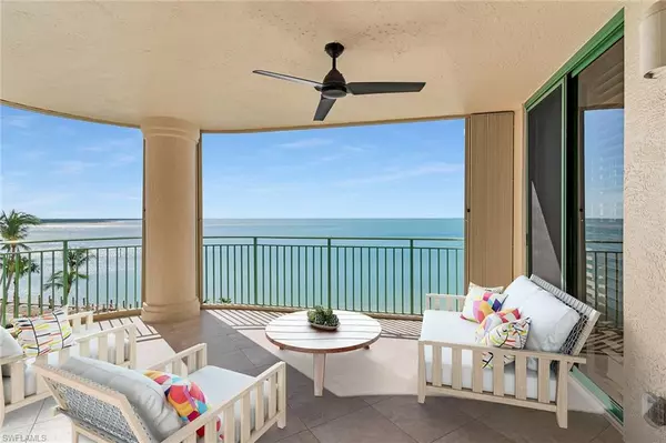 Marco Island, FL 34145,980 Cape Marco DR #602