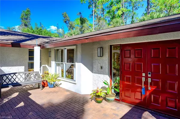 Naples, FL 34119,5675 Golden Oaks LN