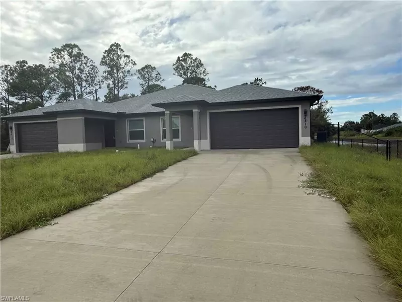 2810/2812 Martin AVE S, Lehigh Acres, FL 33973