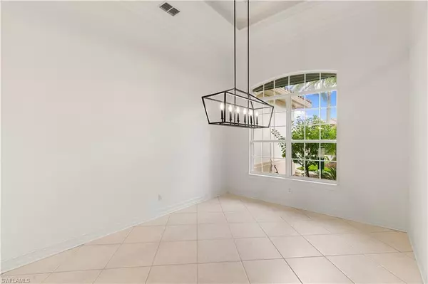 Naples, FL 34109,2341 Cheshire LN