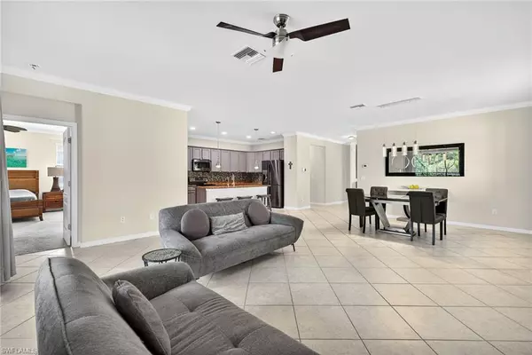 Naples, FL 34120,2394 Heydon CIR E