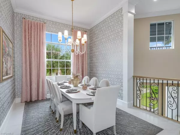 Naples, FL 34110,28560 Calabria CT #202