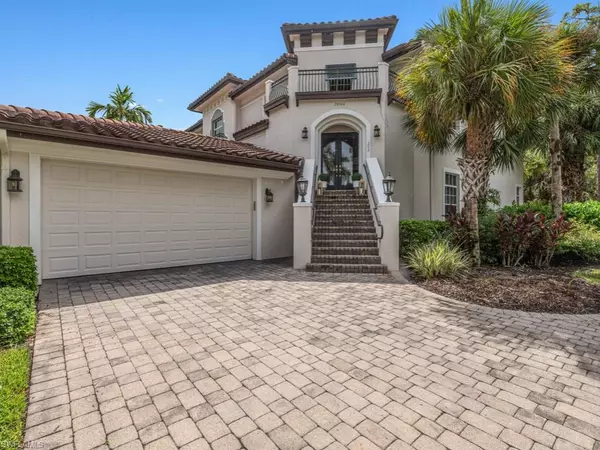 28560 Calabria CT #202, Naples, FL 34110