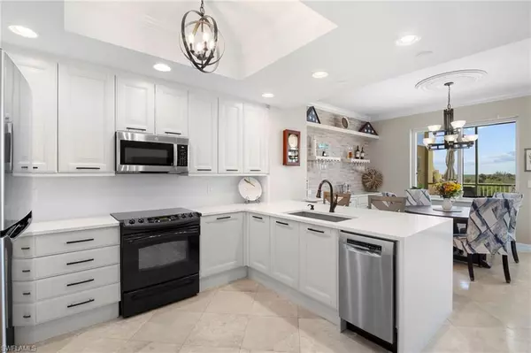 Estero, FL 33928,4761 W Bay BLVD #202