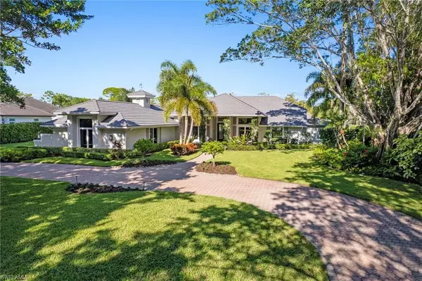 4467 Silver Fox DR, Naples, FL 34119