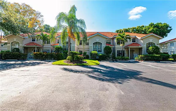 2440 Old Groves RD #C201, Naples, FL 34109
