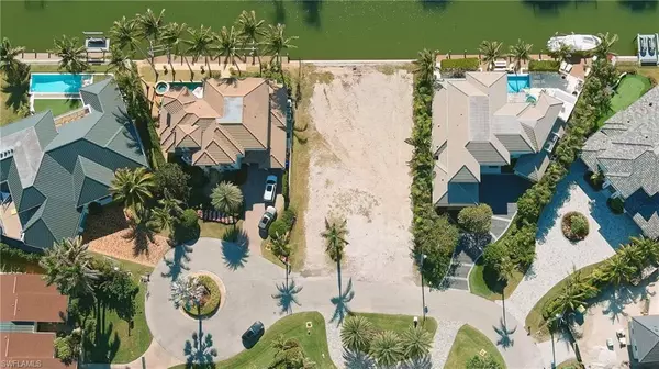 Naples, FL 34102,1670 Dolphin CT