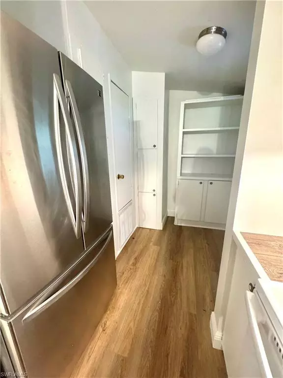 Naples, FL 34114,200 Sugarloaf LN