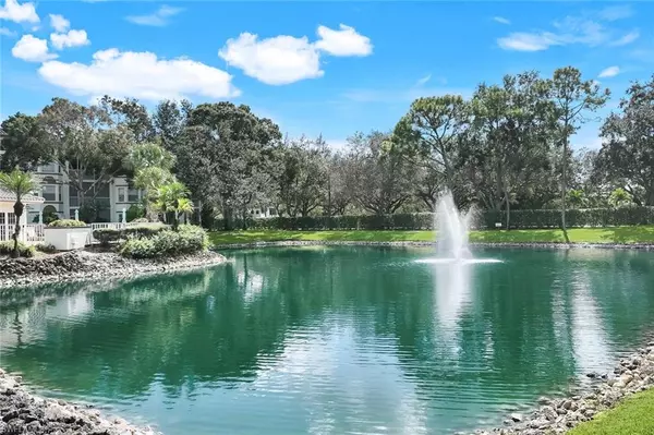 Naples, FL 34119,6030 Chardonnay LN #203