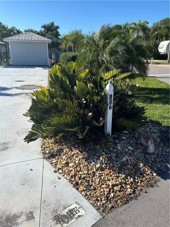 Fort Myers, FL 33905,10002 Parkwood DR