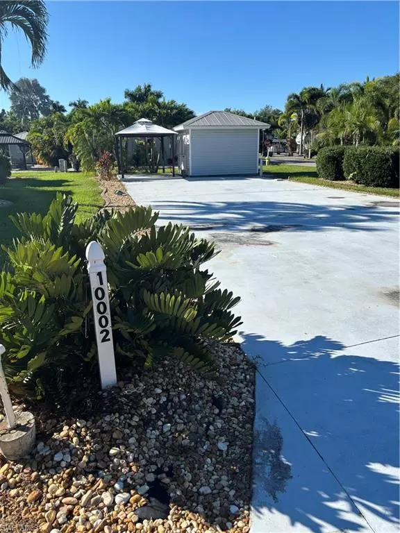 Fort Myers, FL 33905,10002 Parkwood DR