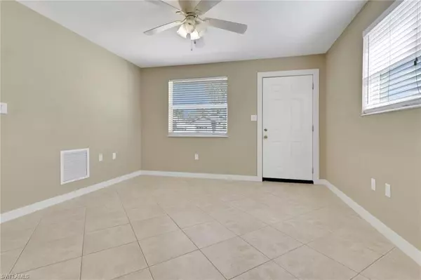 Naples, FL 34108,530 92nd AVE N