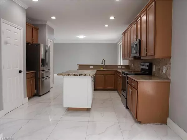 Naples, FL 34120,2822 Inlet Cove LN W