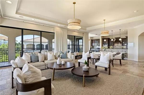 Naples, FL 34109,2546 Marquesa Royale LN #7-302