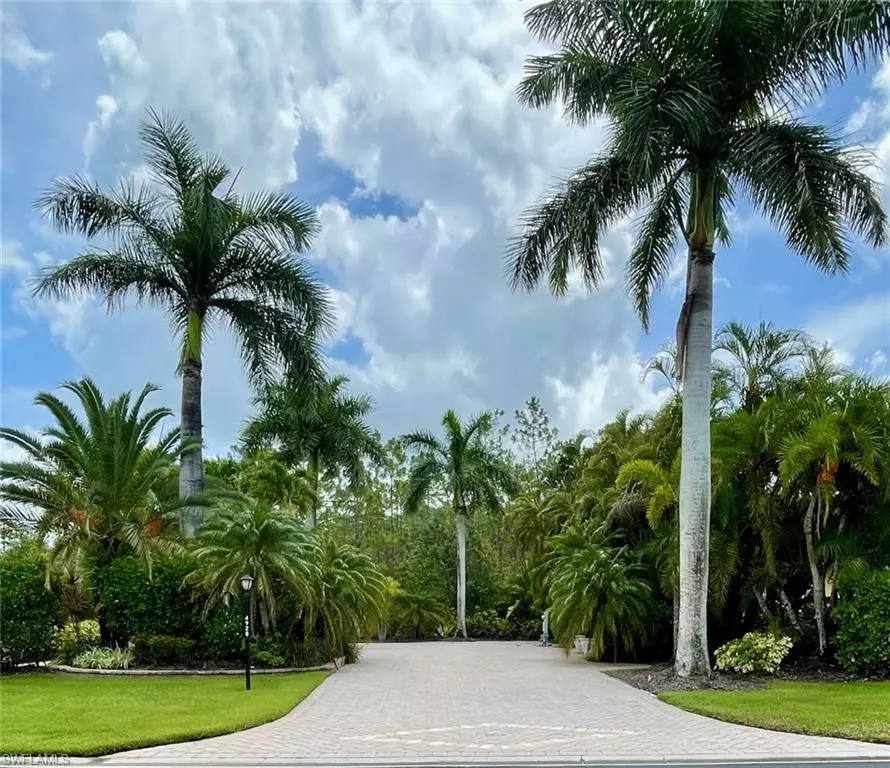 Naples, FL 34114,4928 Coach LN