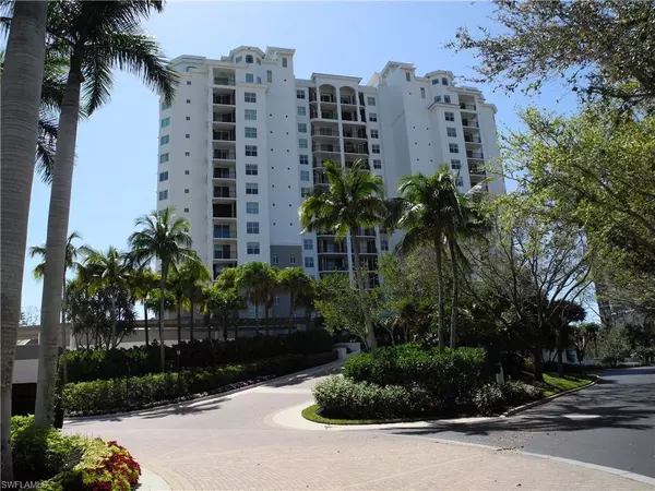 Naples, FL 34110,445 Cove Tower DR #1702