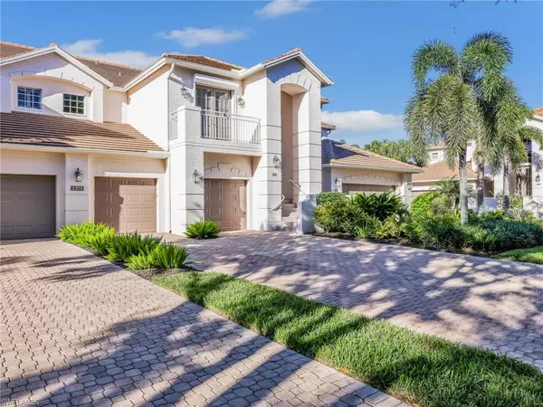 Naples, FL 34109,2375 Mont Claire DR #D202
