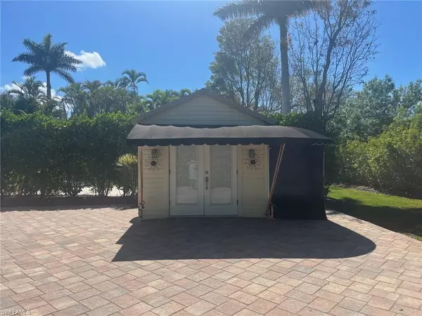 Naples, FL 34114,4750 Southern Breeze DR