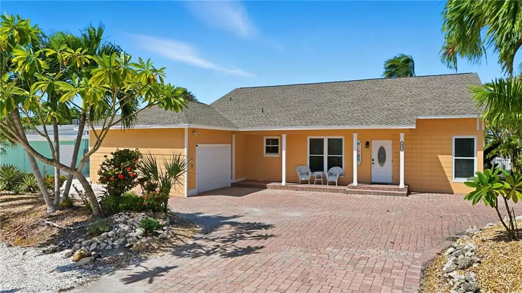 421 Connecticut ST, Fort Myers Beach, FL 33931