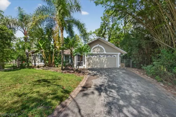 Naples, FL 34120,3821 Golden Gate BLVD E