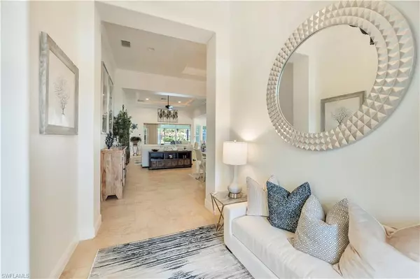 Naples, FL 34112,7802 Martino CIR