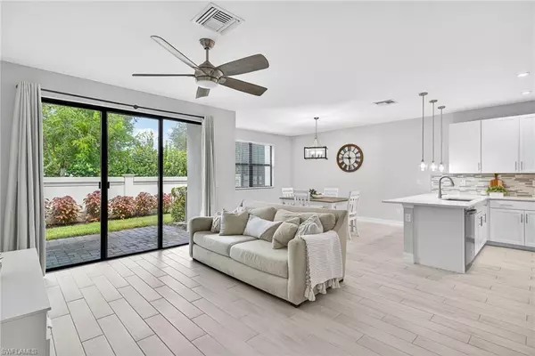 Naples, FL 34119,7570 Rockefeller DR