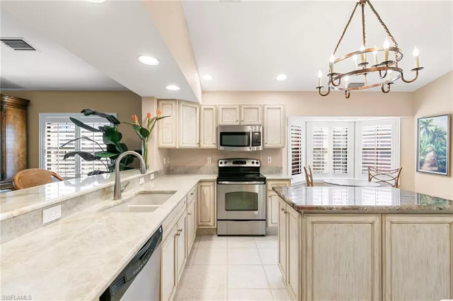 5785 Grande Reserve WAY #904, Naples, FL 34110