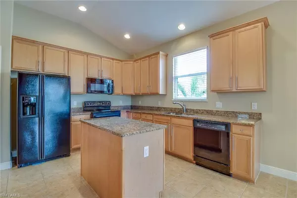 Bonita Springs, FL 34135,28622 San Lucas LN #201