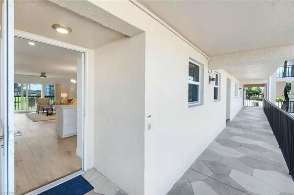 Naples, FL 34103,9 High Point CIR N #208