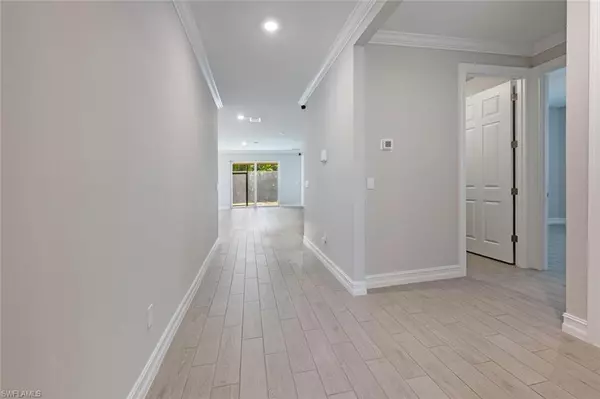 Naples, FL 34114,388 GRACE BAY LN