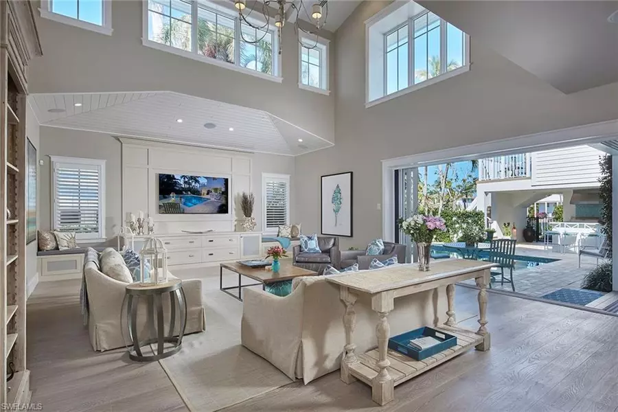 231 11th AVE S, Naples, FL 34102