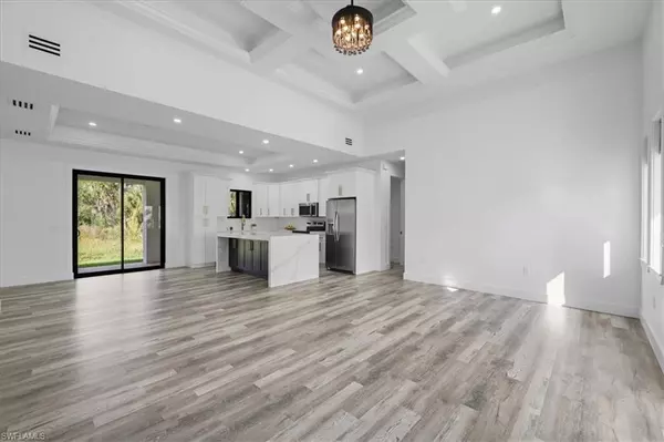 Naples, FL 34120,1105 22nd AVE NE