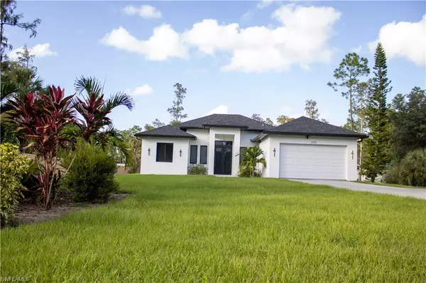 Naples, FL 34120,1105 22nd AVE NE