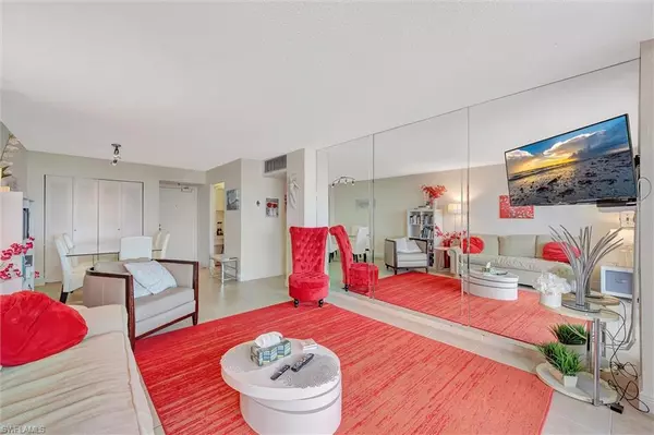 Marco Island, FL 34145,440 Seaview CT #1909