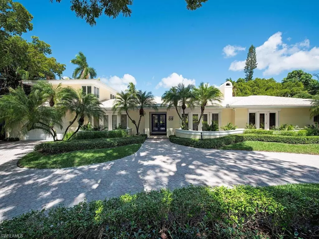 Naples, FL 34102,Address not disclosed