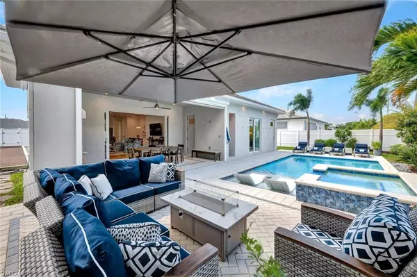 Naples, FL 34108,553 106th AVE N