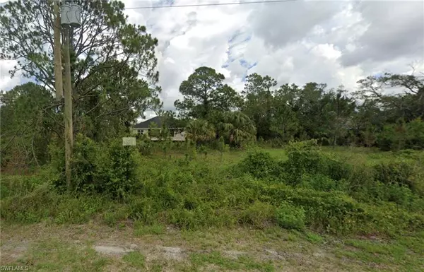 550 Sargent ST, Lehigh Acres, FL 33972