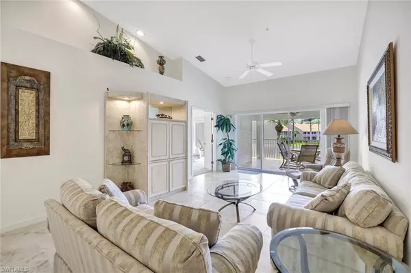 Naples, FL 34112,2370 Magnolia AVE #6802