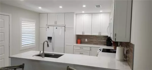 Naples, FL 34104,1051 Foxfire LN #302