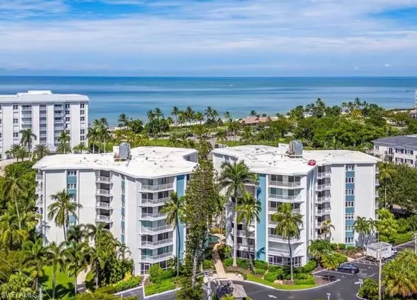 Naples, FL 34102,1300 Gulf Shore BLVD N #304
