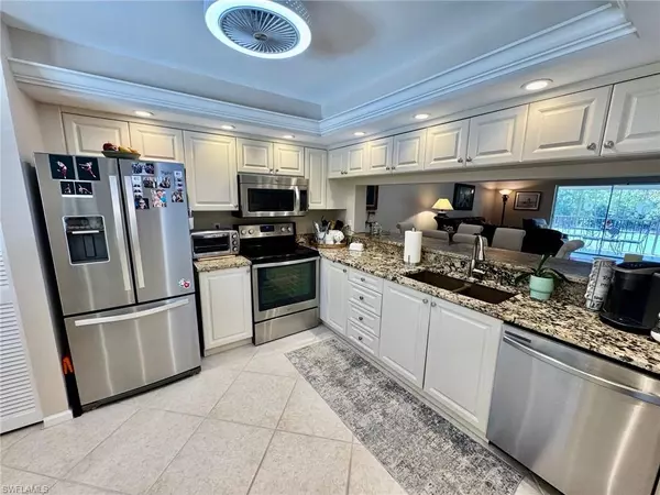 Naples, FL 34112,3695 Amberly CIR #E305