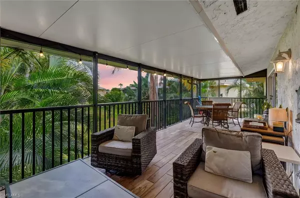 Naples, FL 34112,300 Palm DR #402
