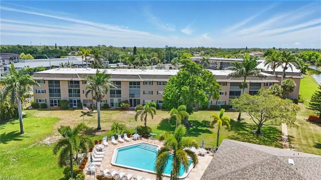Naples, FL 34113,5451 Rattlesnake Hamm RD #D-305