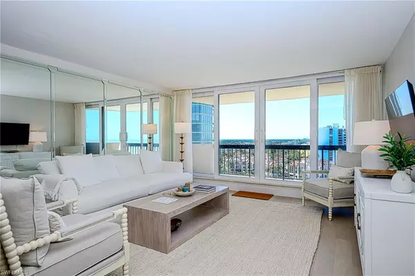 Naples, FL 34103,4001 Gulf Shore BLVD N #1105