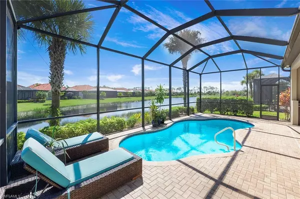 1594 Parnell CT, Naples, FL 34113
