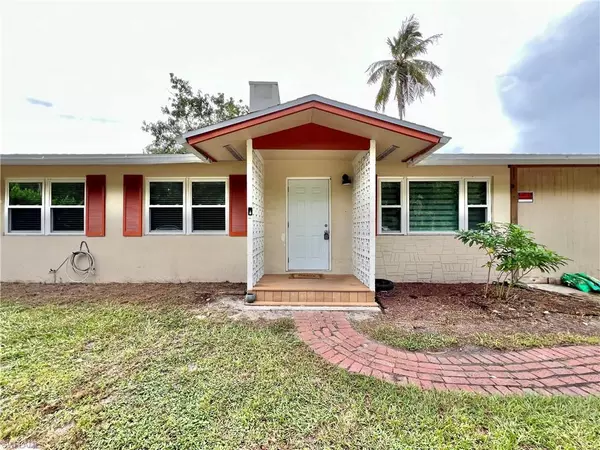 3586 Croton RD, Naples, FL 34104