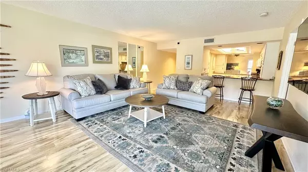6979 Winkler RD #117, Fort Myers, FL 33919
