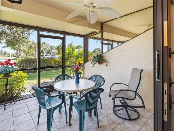 1524 Mainsail DR #6, Naples, FL 34114