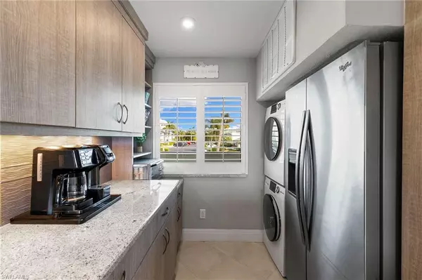 Marco Island, FL 34145,730 W Elkcam CIR #210