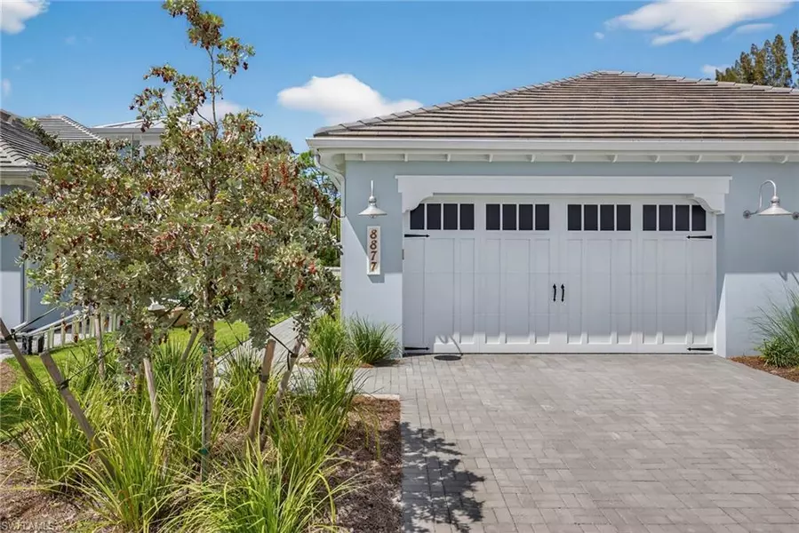 8877 Yucatan CT, Naples, FL 34112